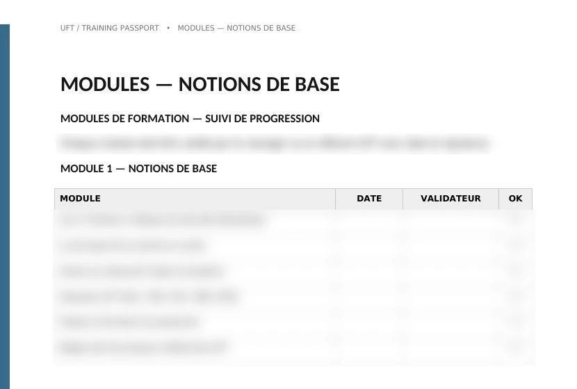 Extrait du passeport de formation UFT : titres de la page de suivi lisibles, contenu masqué